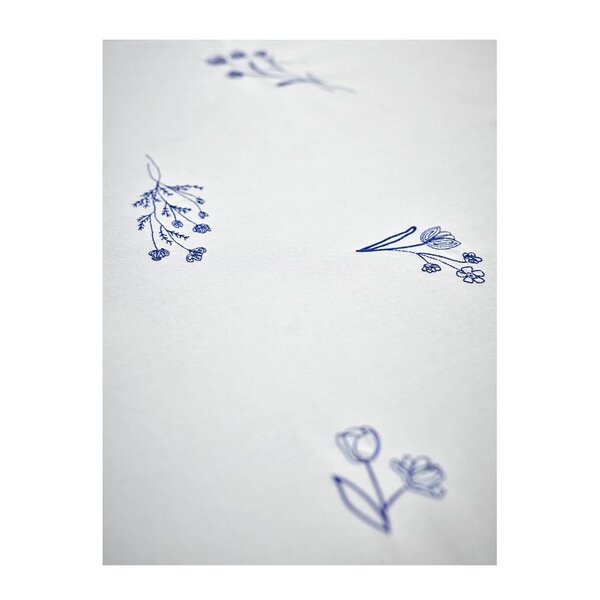 Zone Denmark Charm duk 140x270 cm hvit