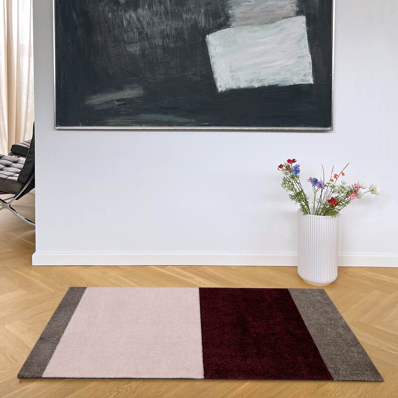 Tica Copenhagen Stripes horisontal gulvmatte 120x67 cm bordeaux/rose/sand