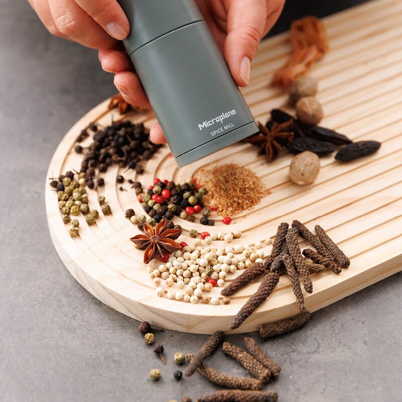 Microplane Spice Mill krydderkvern 12 cm eucalyptus green