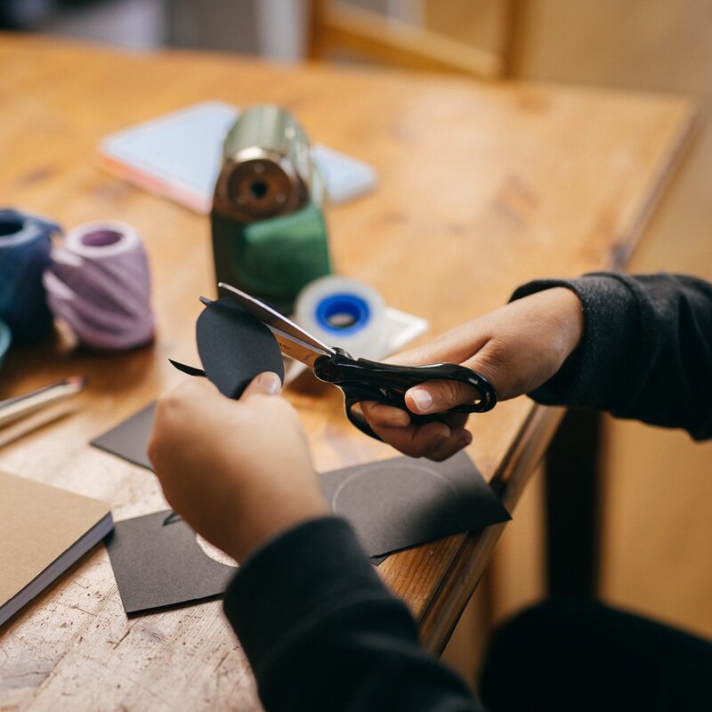 Fiskars Skolesaks 12+ år 18 cm svart