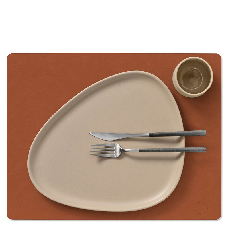 LIND DNA Square Nupo bordbrikke 45 cm Rust