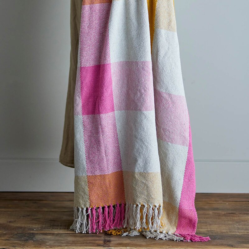 Bloomingville Hadley pledd 160x130 cm rutet