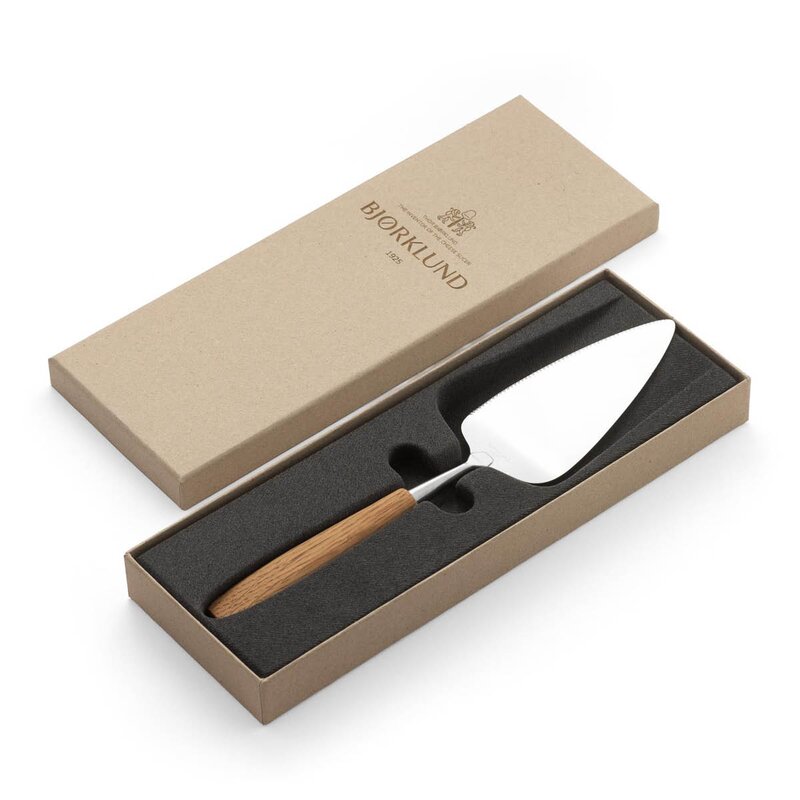 Bjørklund Treskaft kakespade 25,5 cm eik