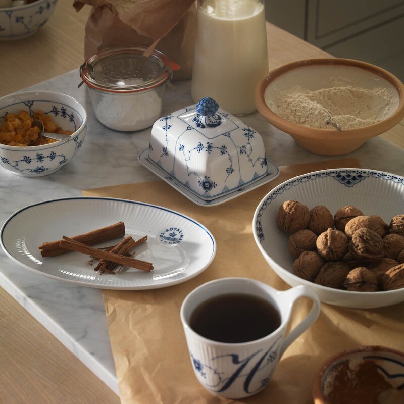 Royal Copenhagen Musselmalt Riflet skål 15 cm 73 cl hvit/blå