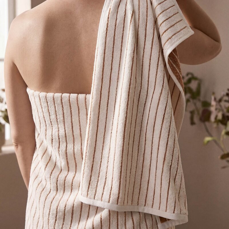 Juna Soft håndkle 70x140 cm offwhite