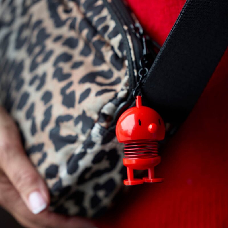 Hoptimist Bag charm 5,9 cm rød