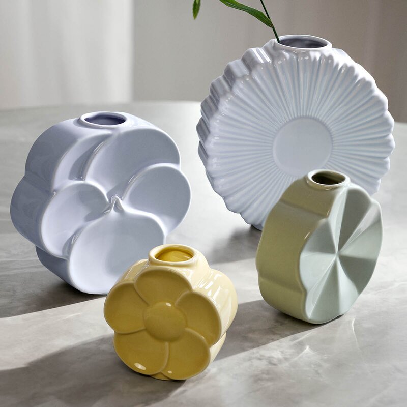 Lyngby Porcelæn Flower vase prestekrage 21 cm hvit