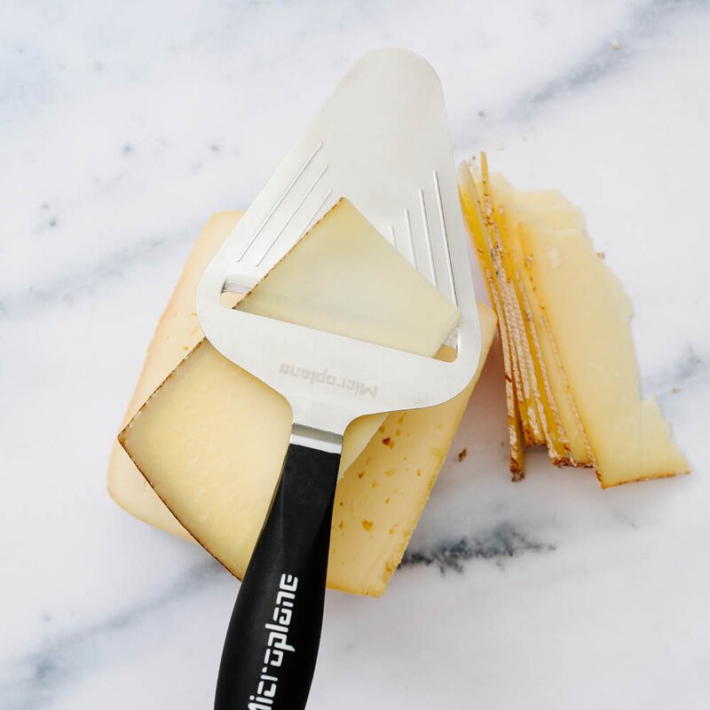 Microplane Professional Cheese Slicer ostehøvel 24 cm svart