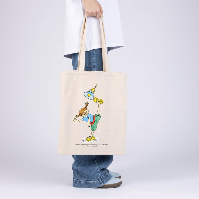 Nordicbuddies Pippi handlenett 38,5x42 cm Pippi vasker huset beige