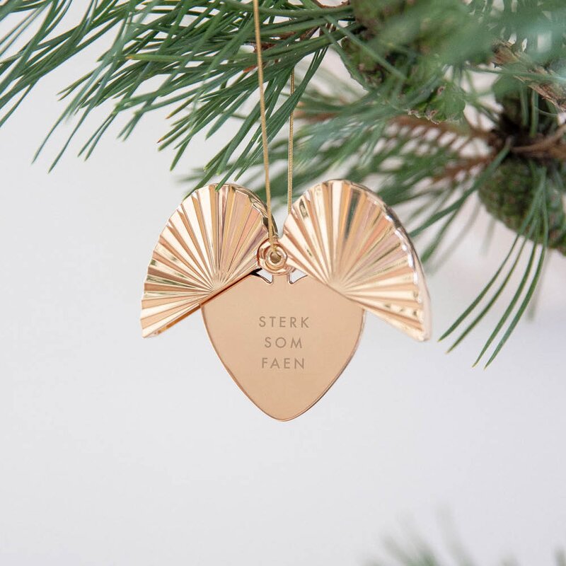 Pictureit Hjerteåpner julepynt 7x7 cm STERK SOM FAEN gullbelagt