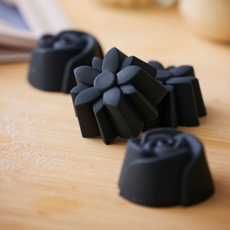 Blomsterbergs Muffinsform blomst for 6 muffins silikon grå