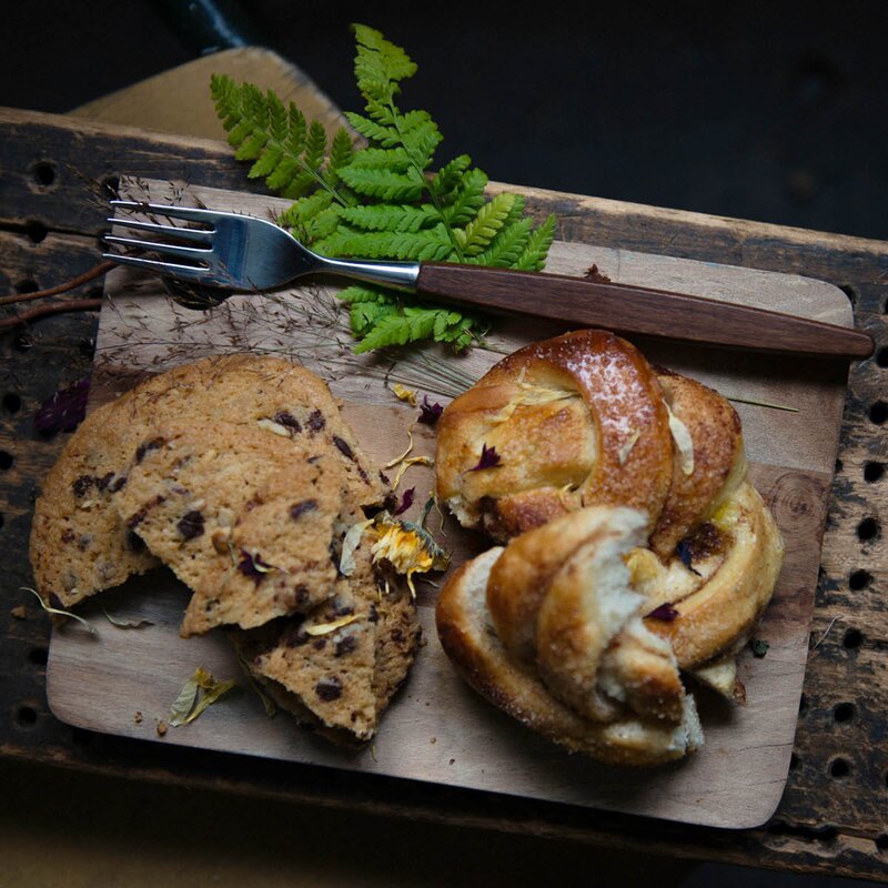 Skaugum Bestikksett 18 deler valnøtt