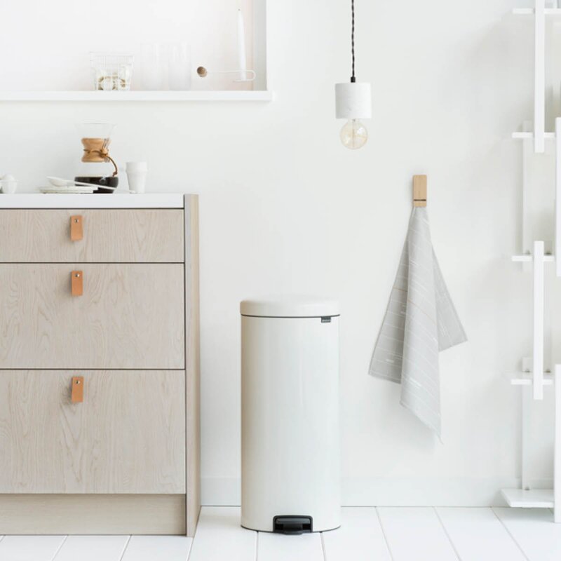 Brabantia NewIcon pedalbøtte 30L hvit