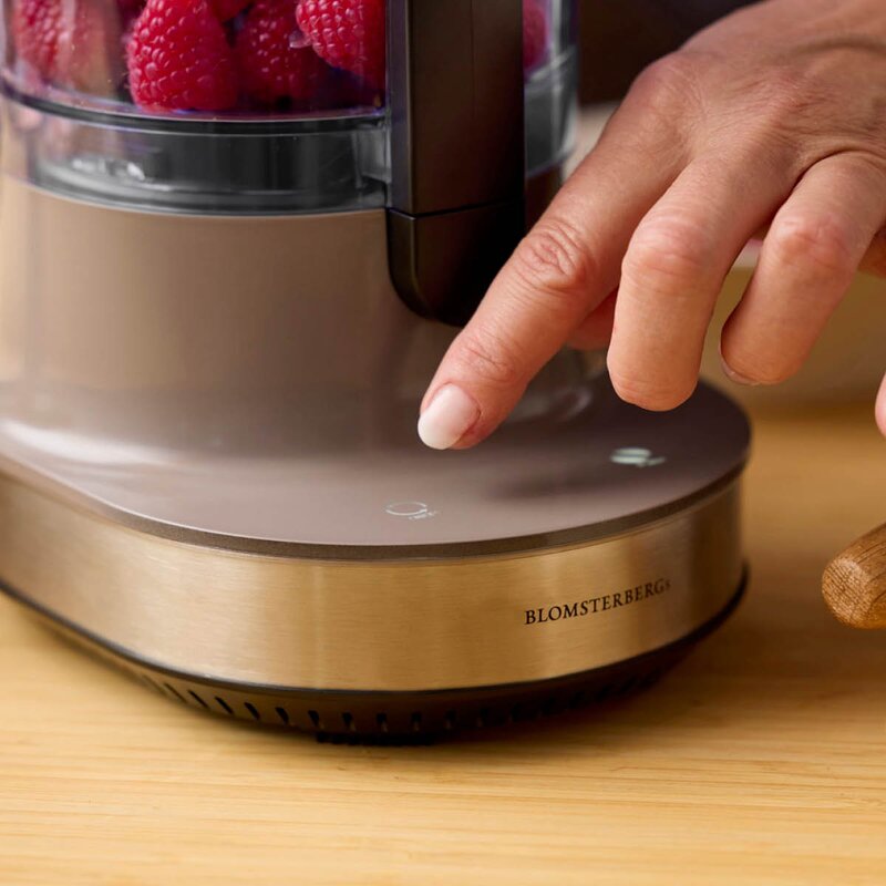 Blomsterbergs Multihakker 300W 0,6 L latte
