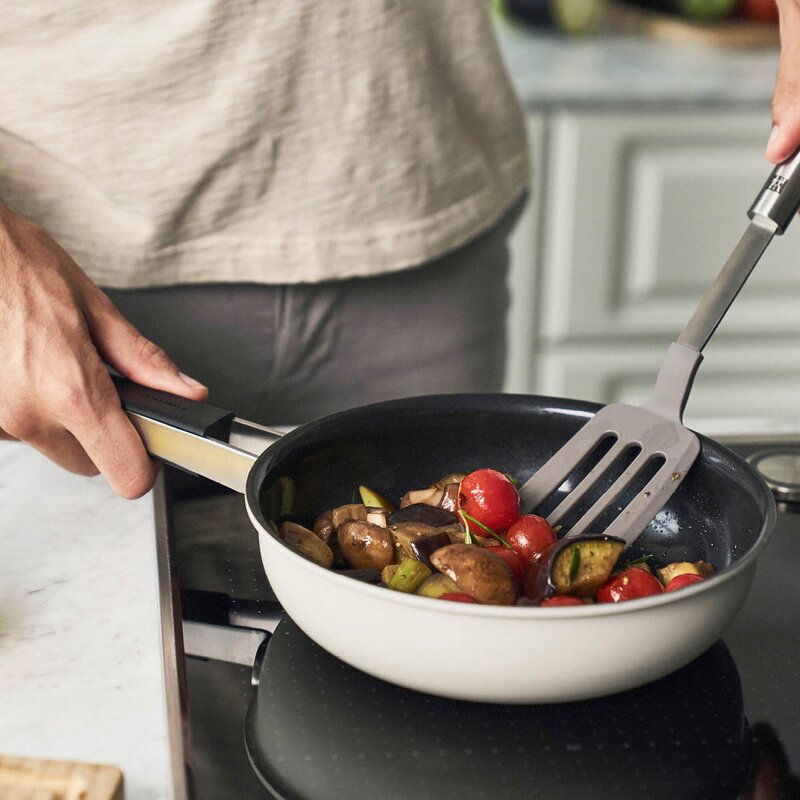 Zwilling Pure stekepanne 24 cm keramisk non-stick elfenbenshvit