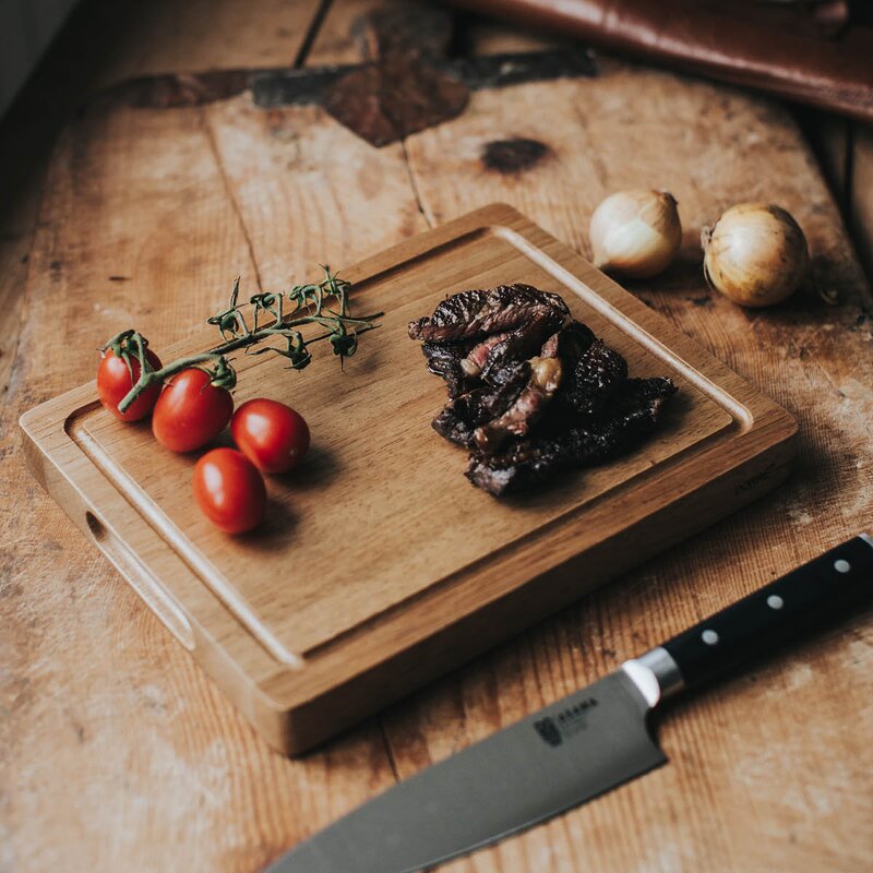 Dorre Skye skjærebrett i akasietre 30x24 cm