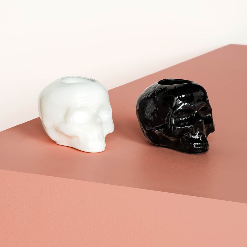 Kosta Boda Still Life skull lyslykt 8,5 cm offwhite