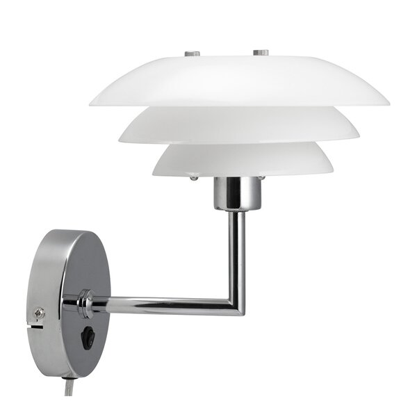 Dyberg Larsen DL20 vegglampe 20 cm opal/krom