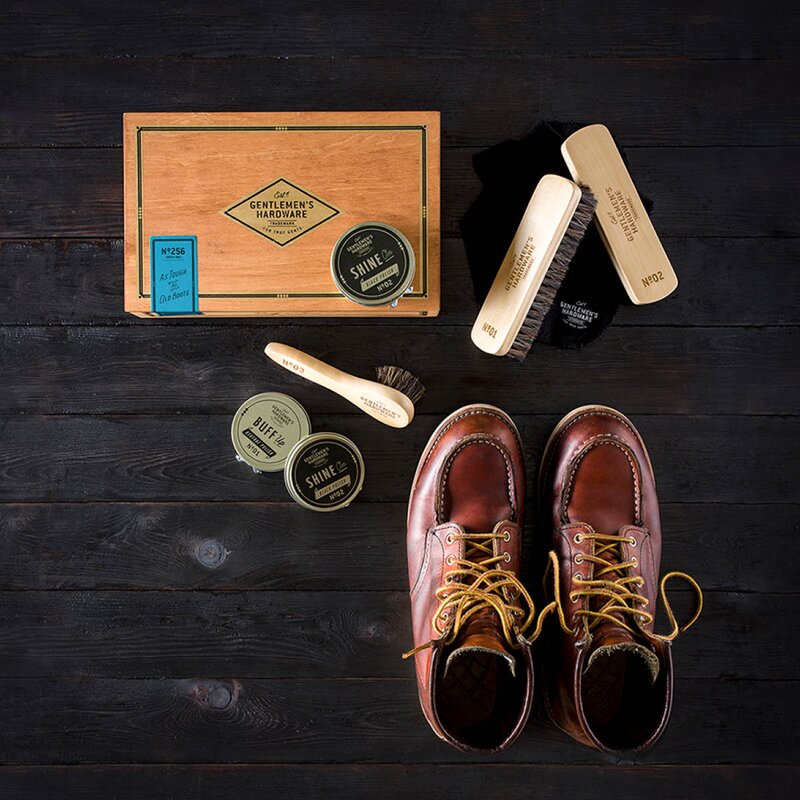 Gentlemen-s Hardware Skopleieset 7 deler i etui brun