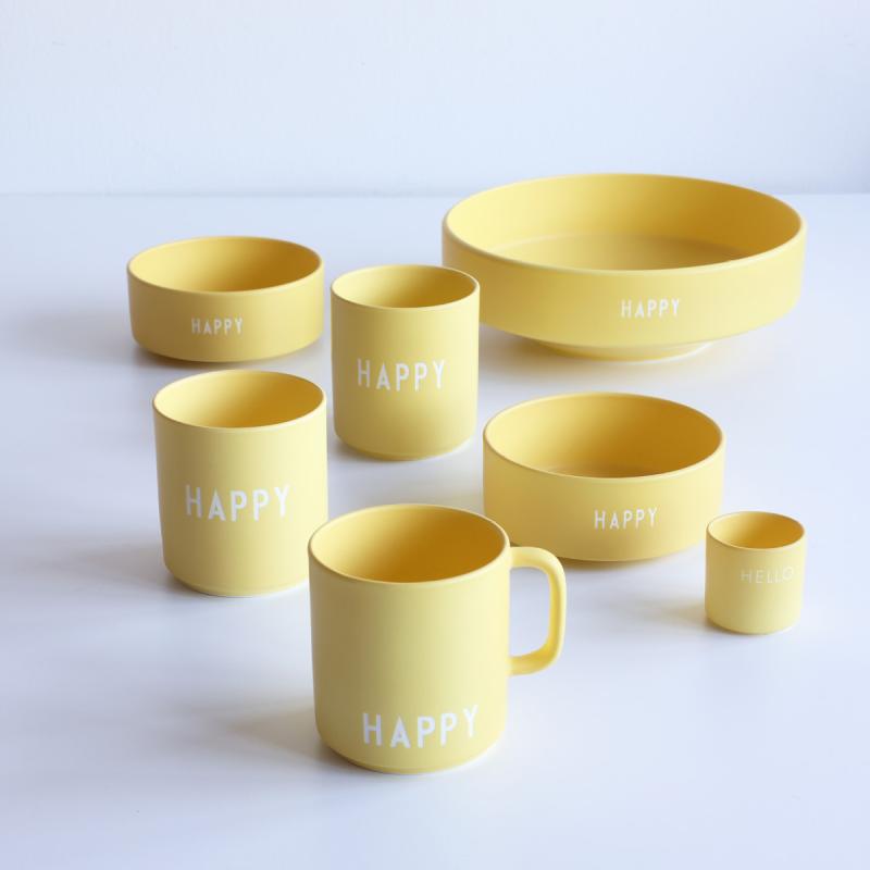Design Letters Favourite kopp med hank happy 25 cl gul