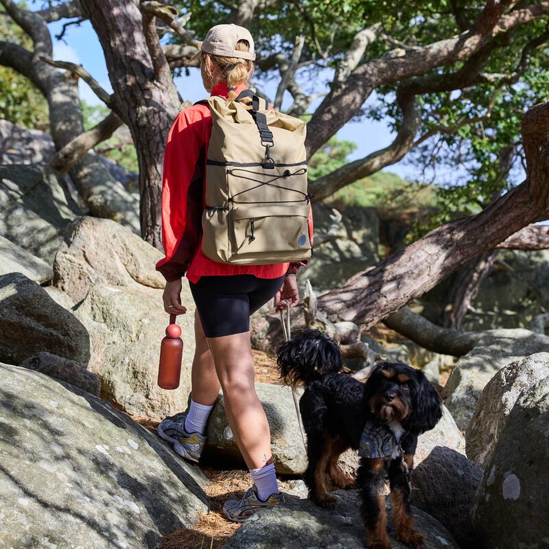 Sagaform Tom vannflaske 65 cl burgunder