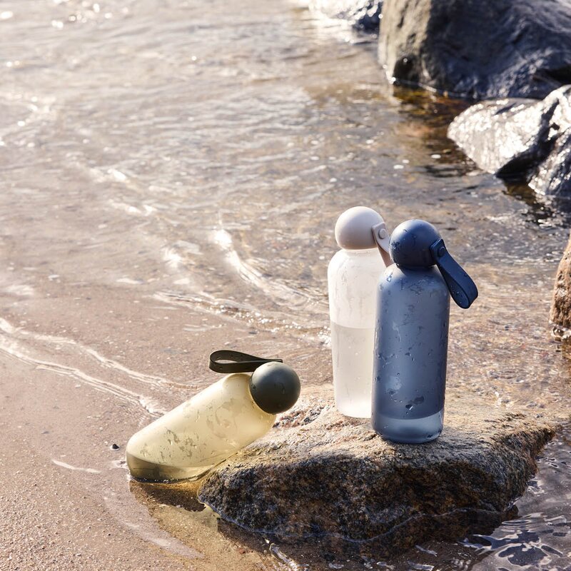 Sagaform Tom vannflaske 65 cl blå