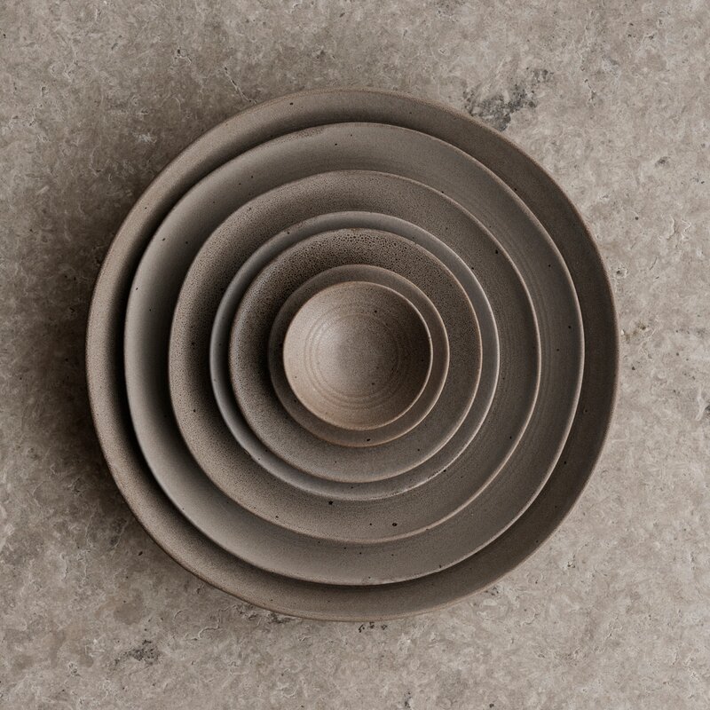 Blomus Kumi middagstallerken 26 cm lys brun