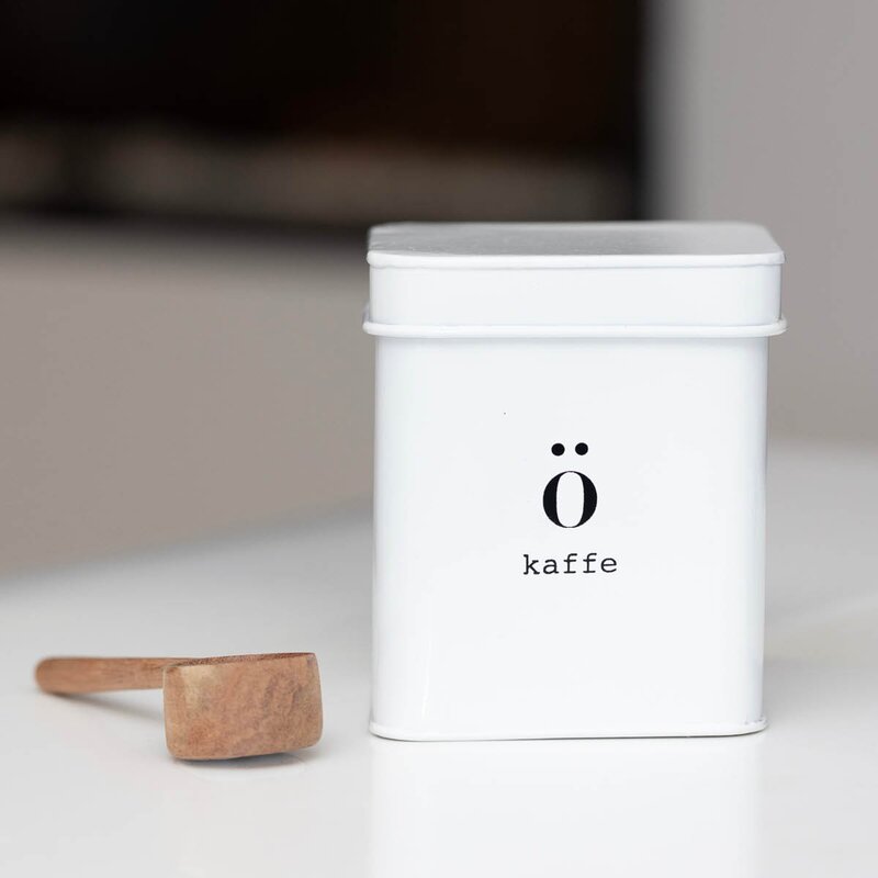 Sögne Home Emalje kaffeboks 11,5x11,5x14 cm hvit