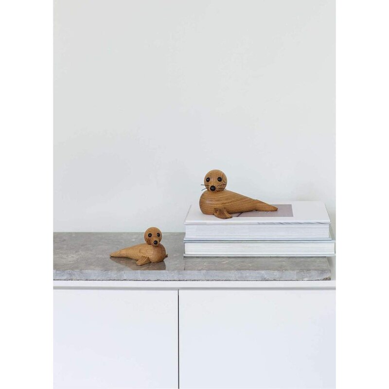Spring Copenhagen Female Seal figur 8 cm eik
