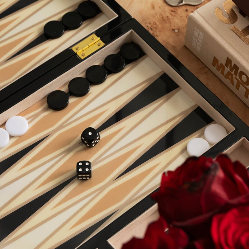 Printworks Lakkert backgammon svart