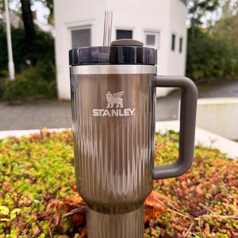 Stanley Quencher termoflaske 0,89L gunmetal shine
