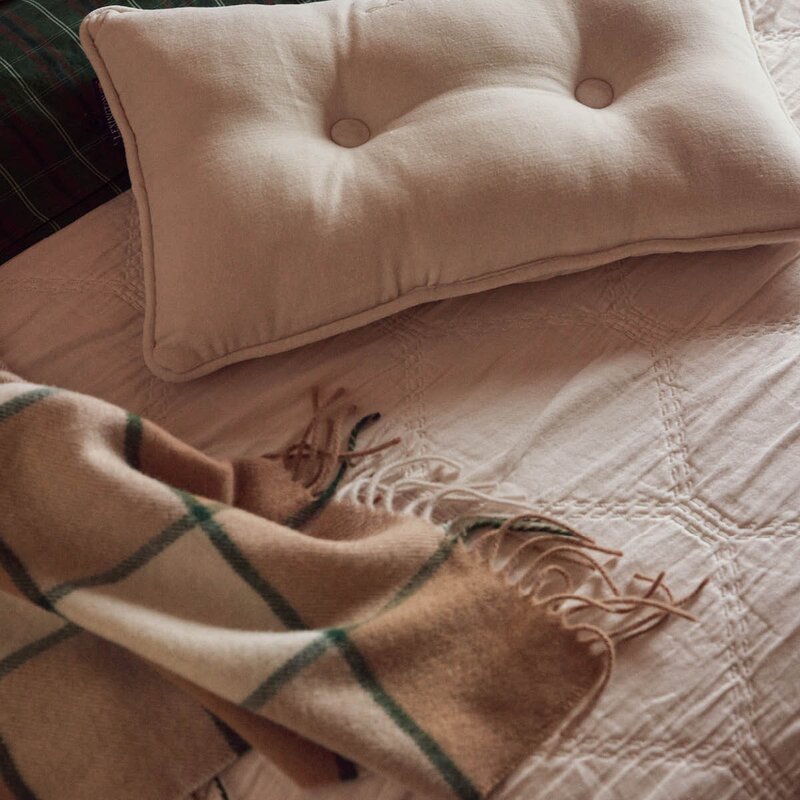 Lexington Rutete ullpledd 130x170 cm beige/lysbeige/grønn