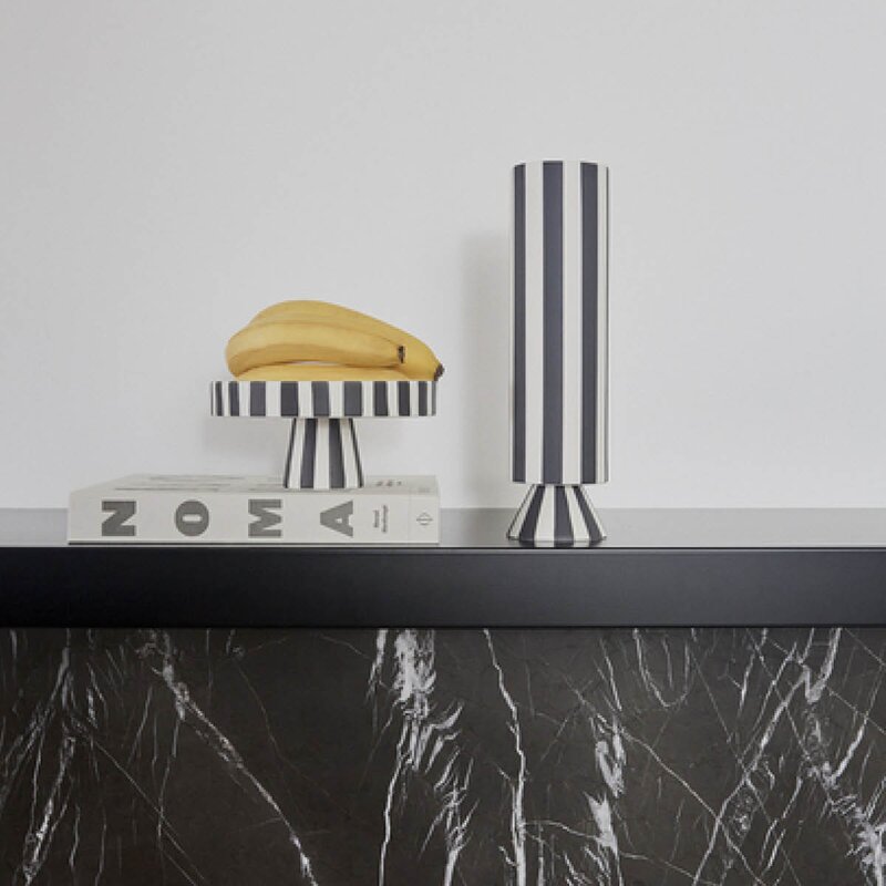 OYOY Toppu vase 31 cm hvit/svart