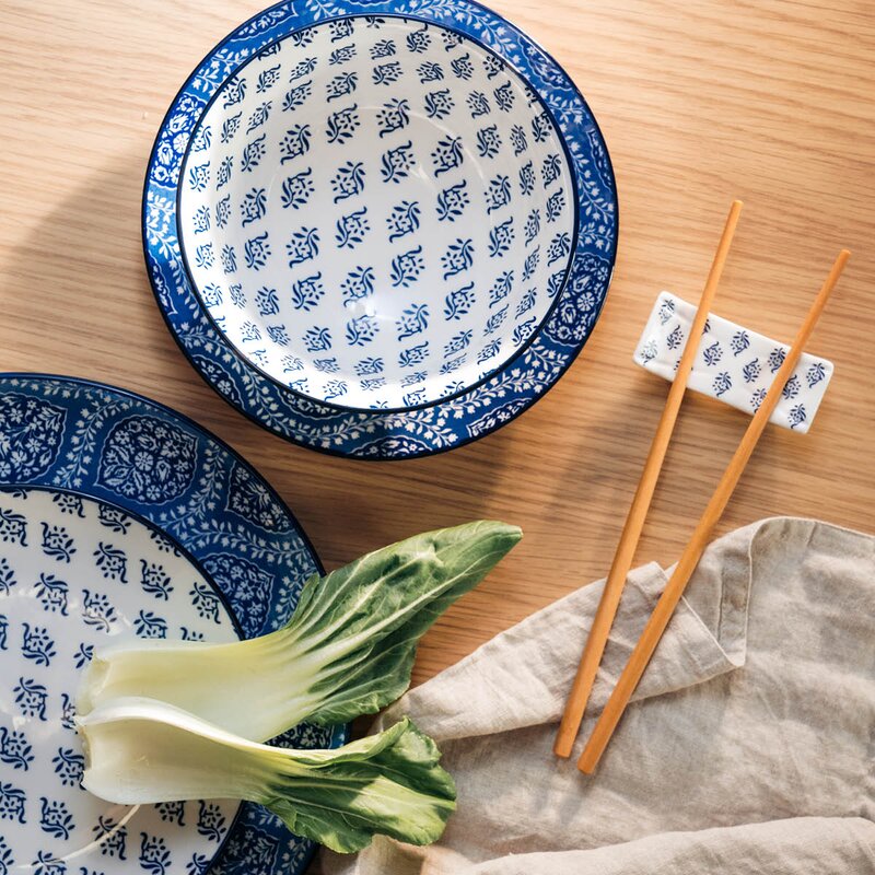 Stiernholm Sakura asjett 19 cm blå/hvit