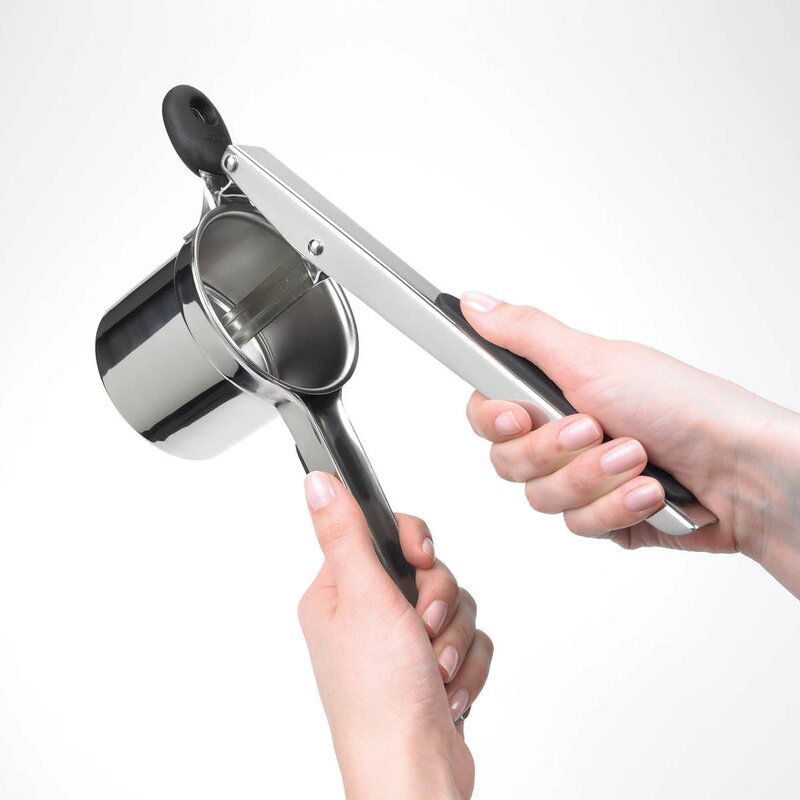 Oxo Potetmoser 33 cm rustfritt stål/svart