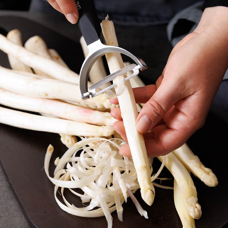 Microplane Professional Y-skreller rett svart