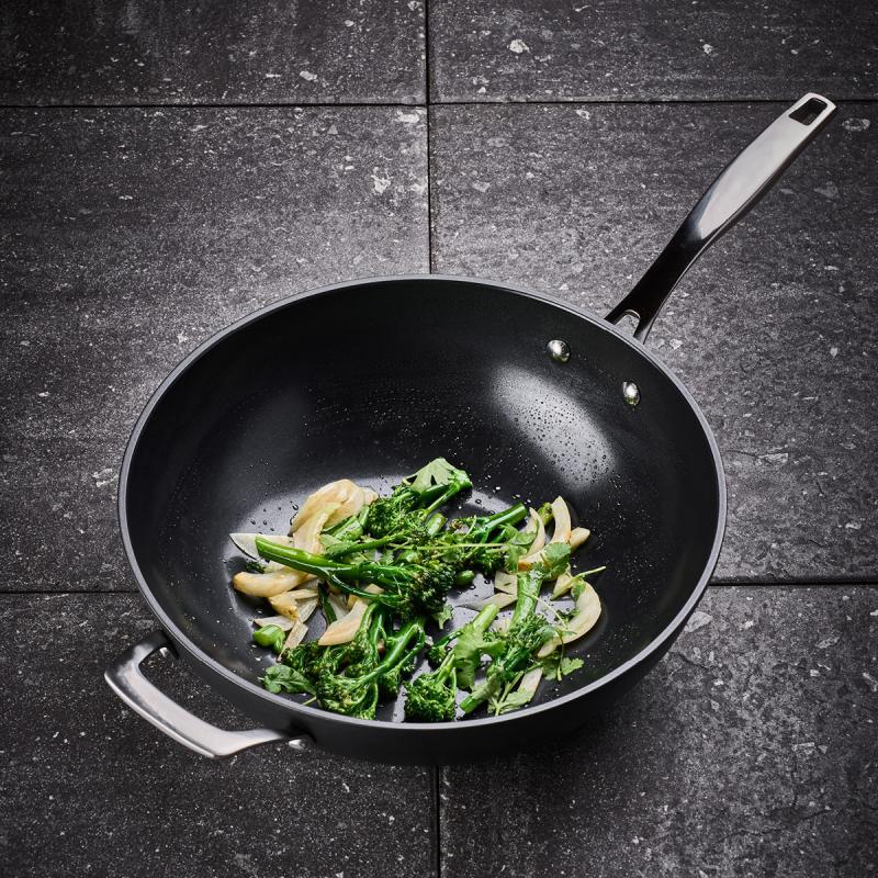 Modern House Black Line wok 30 cm svart