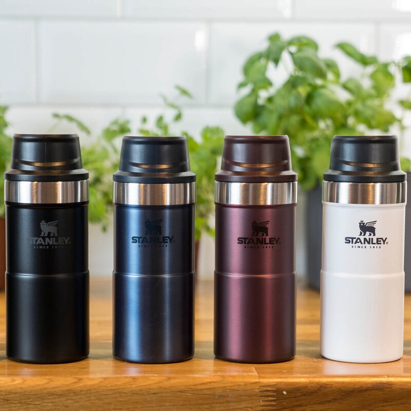 Stanley Trigger Action termokopp 25 cl vinrød