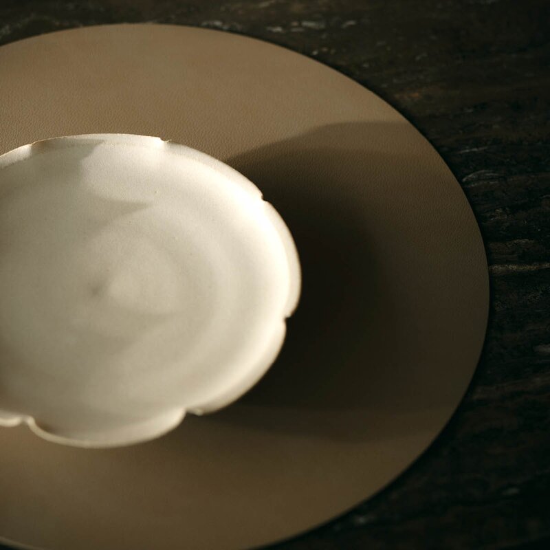 LIND DNA Circle Nupo bordbrikke 38 cm Clay Brown