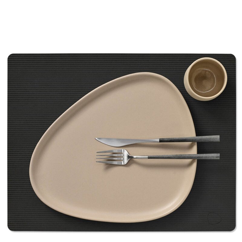 LIND DNA Square Corduroy spisebrikke 35x45 cm Black Ink